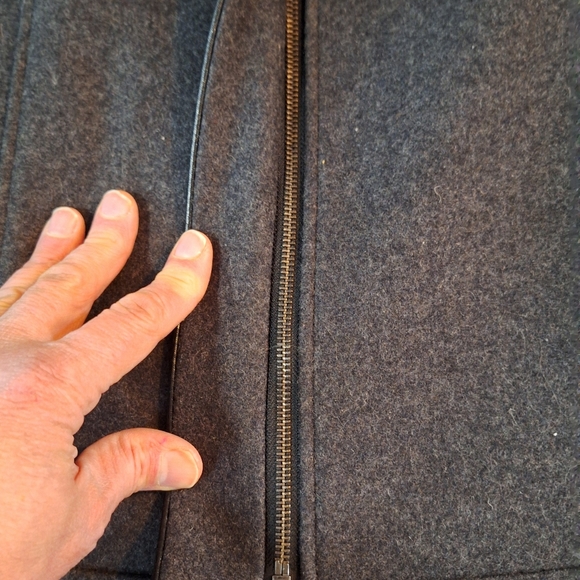 Guess Charcoal Gray Hooded Wool Coat With Black Toggle Zip Up Size Medium Bin16 - Picture 11 of 13